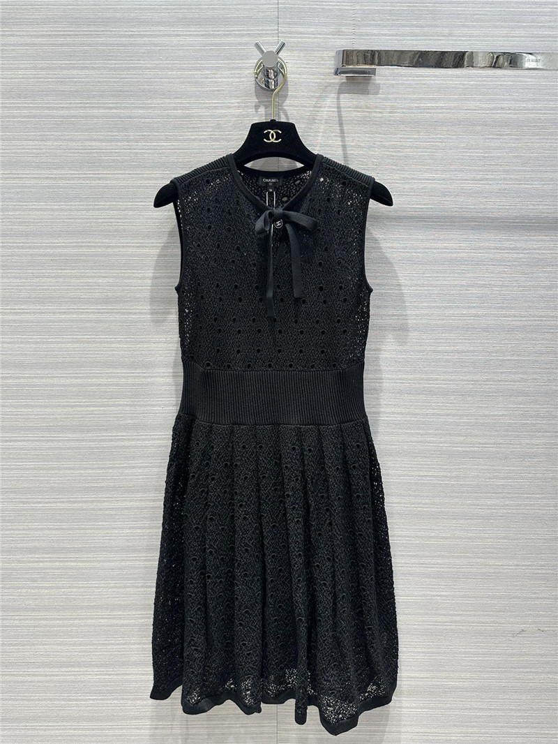 Chanel Black Sleeveless Lace Dress