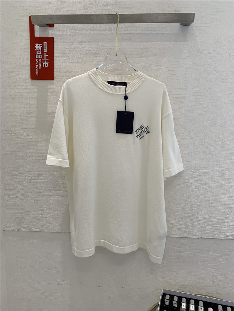 louis vuitton LV fluorescent letter pin short sleeve replica clothing