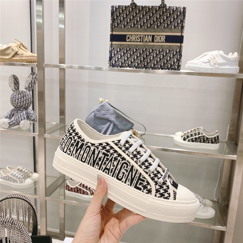 D10r canvas walk’n sneakers