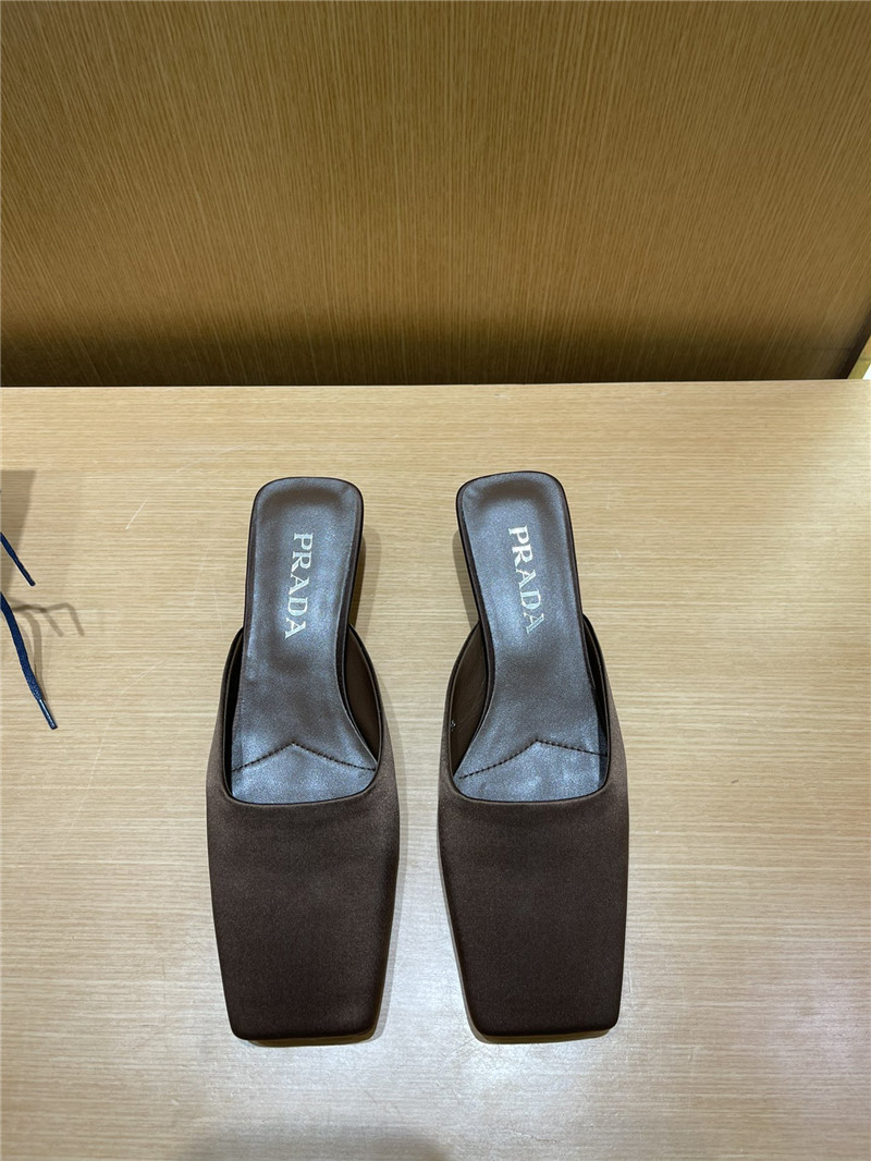 Pra*a genuine leather injection logo and semi-trail replica shoes