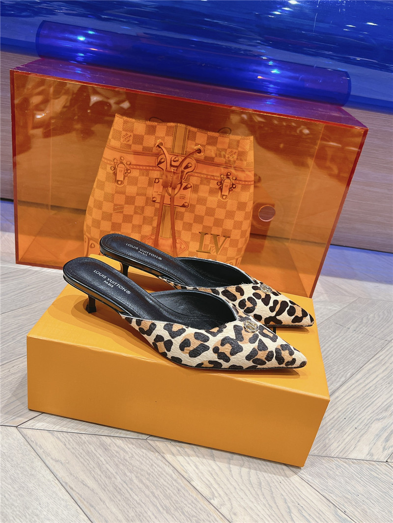 l0vis Vvtt0n lv pointed toe high heel sandals replica shoes