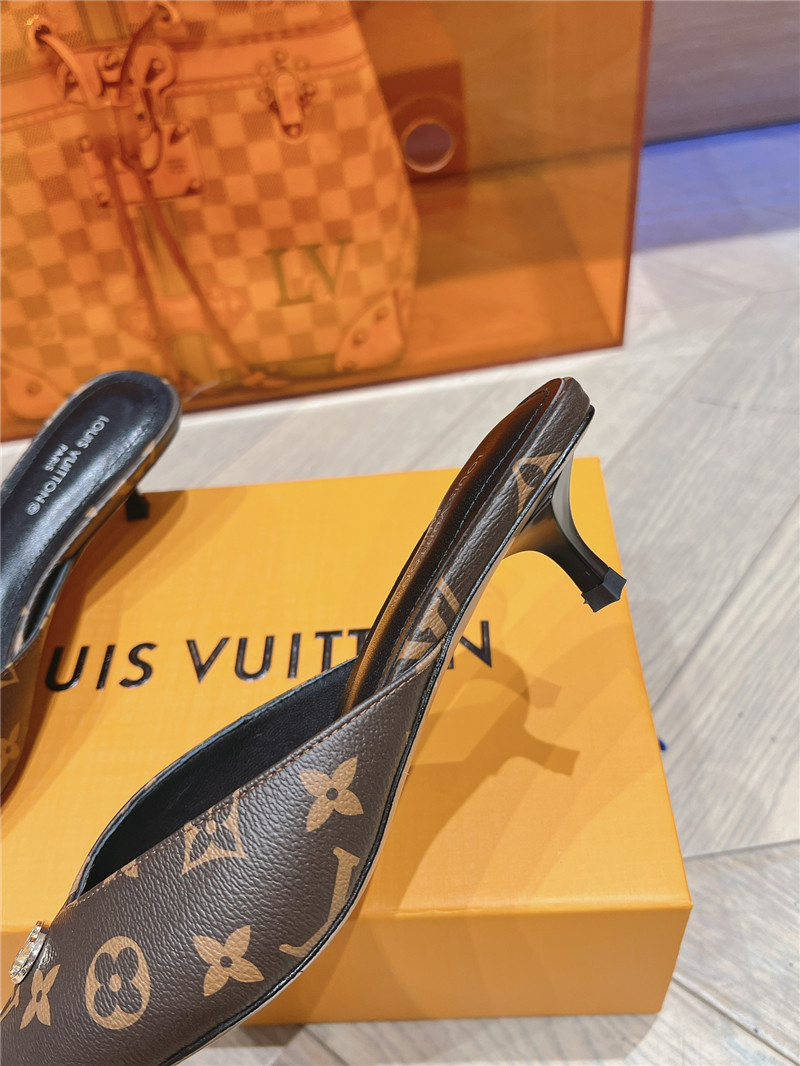 l0vis Vvtt0n lv pointed toe high heel sandals replica shoes