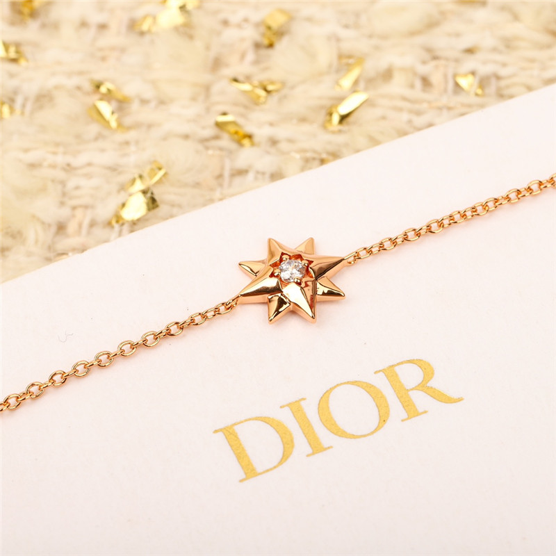 dior eight-pointed star bracelet