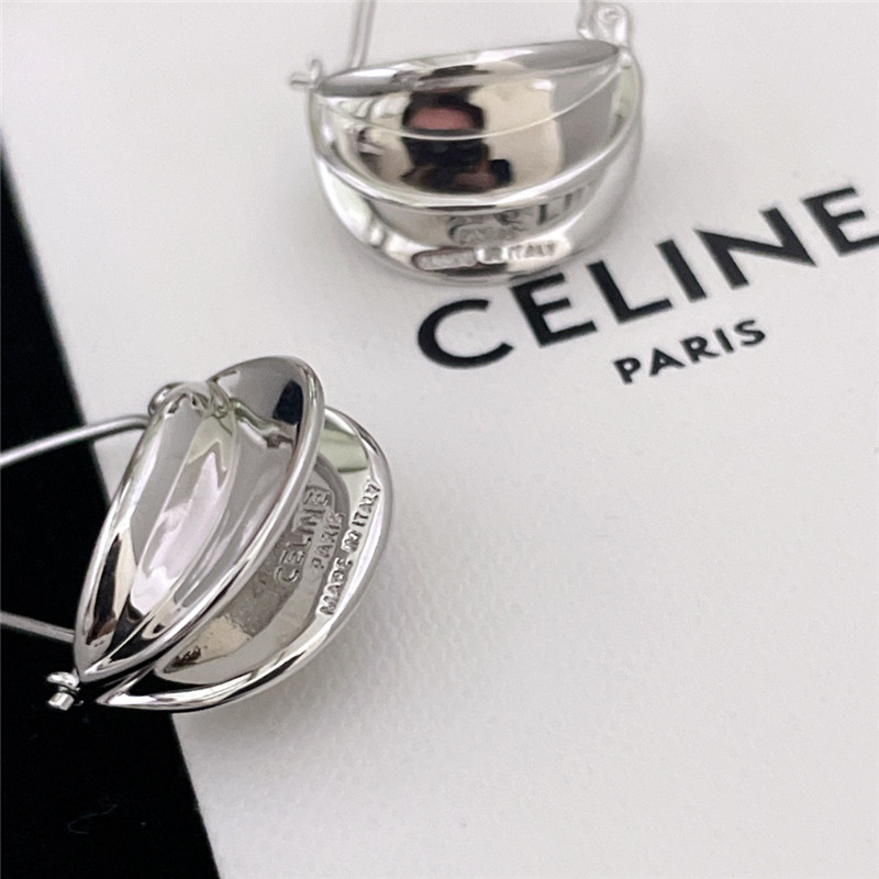 Ce1i*e minimalist design earrings