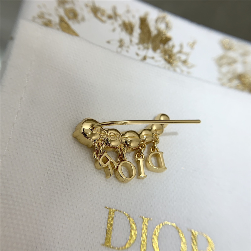 D10r left and right letter earrings