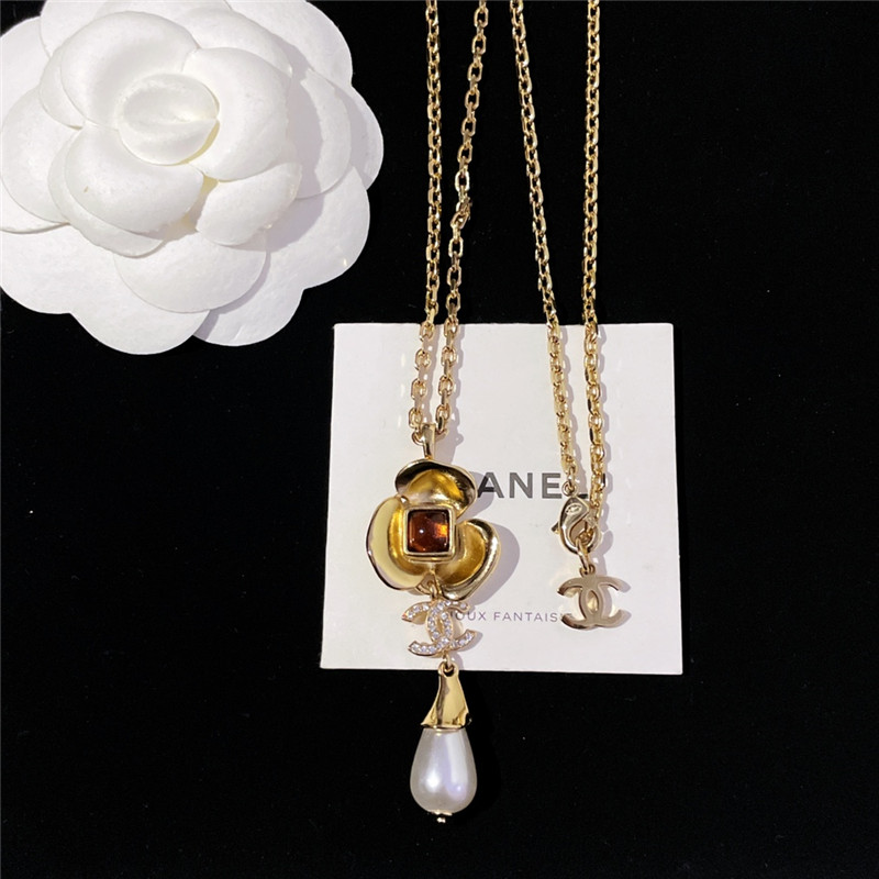 Ch**el brown stone gold flower water drop bead necklace