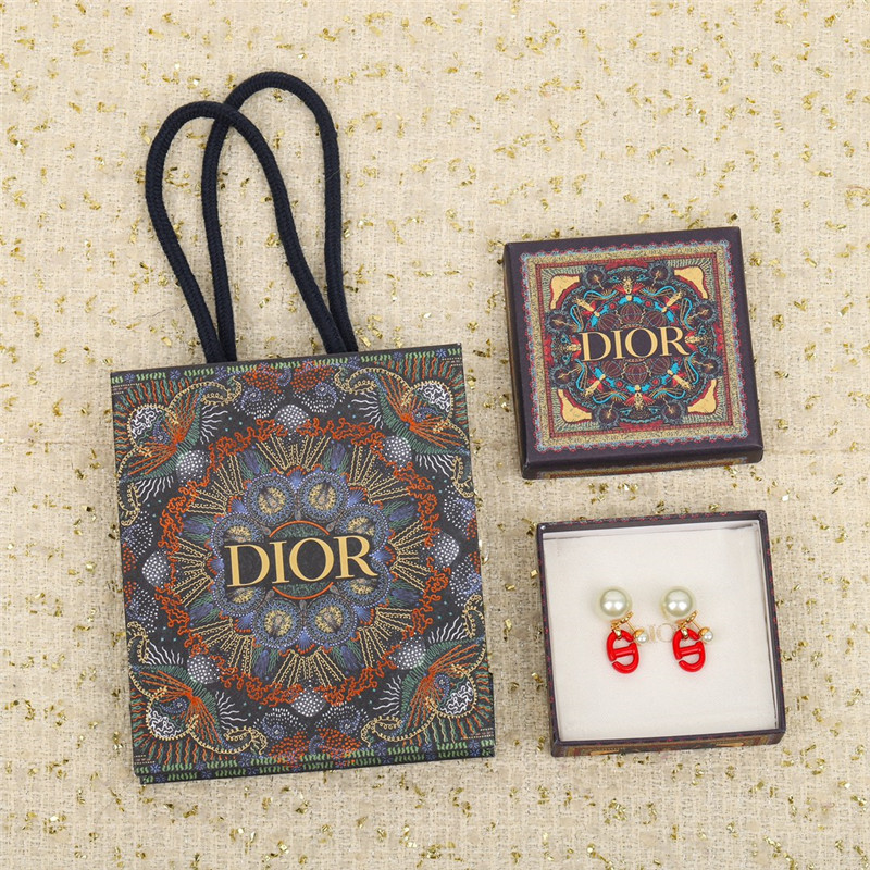 dior pink pearl letter earrings