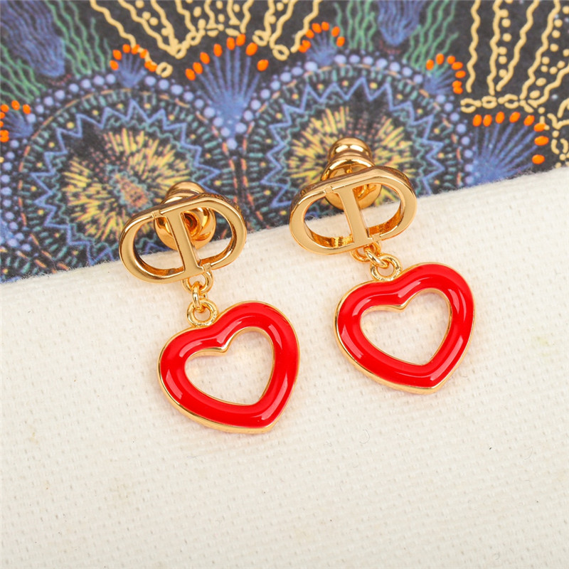 D10r love pattern earrings
