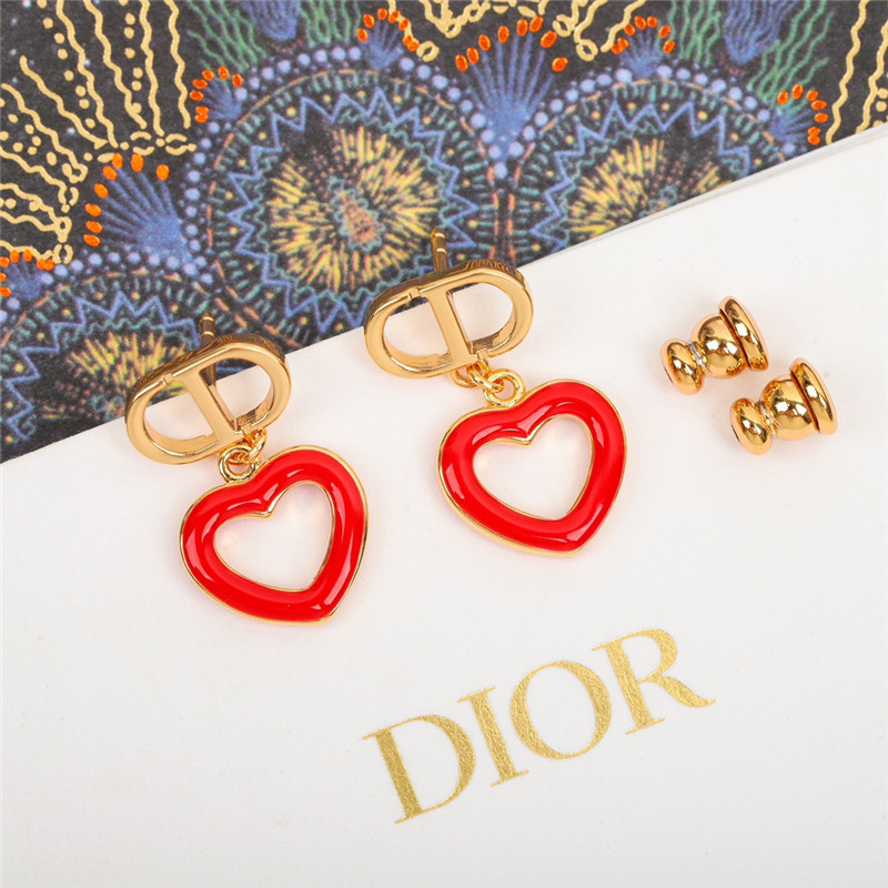 D10r love pattern earrings