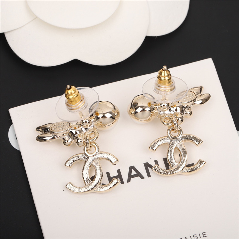 Chanel small flower leaf hanging double C earrings