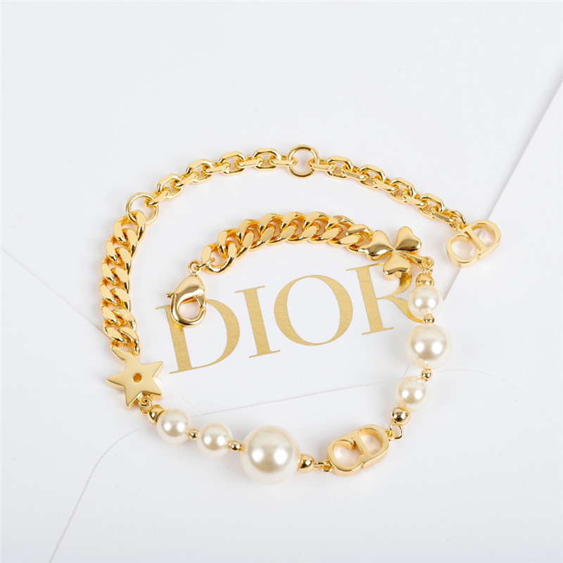 D10r pearl chain bracelet
