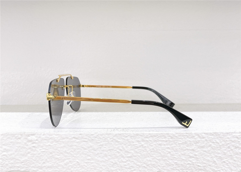 F**di fashionable aviator sunglasses