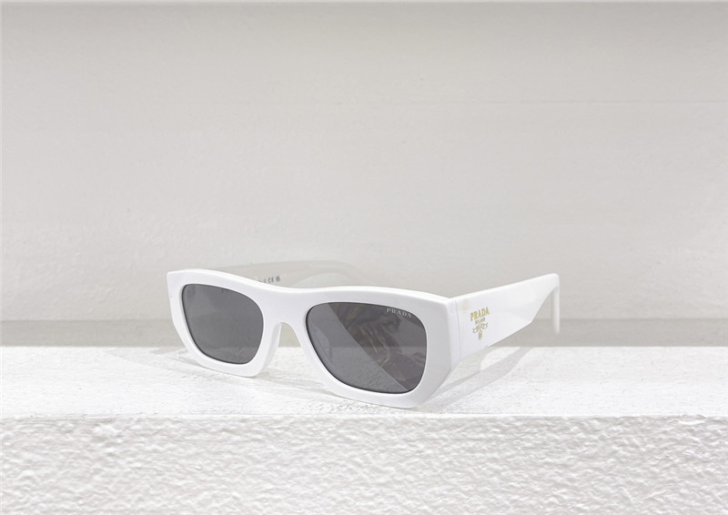 Pra*a new low-key luxury sunglasses