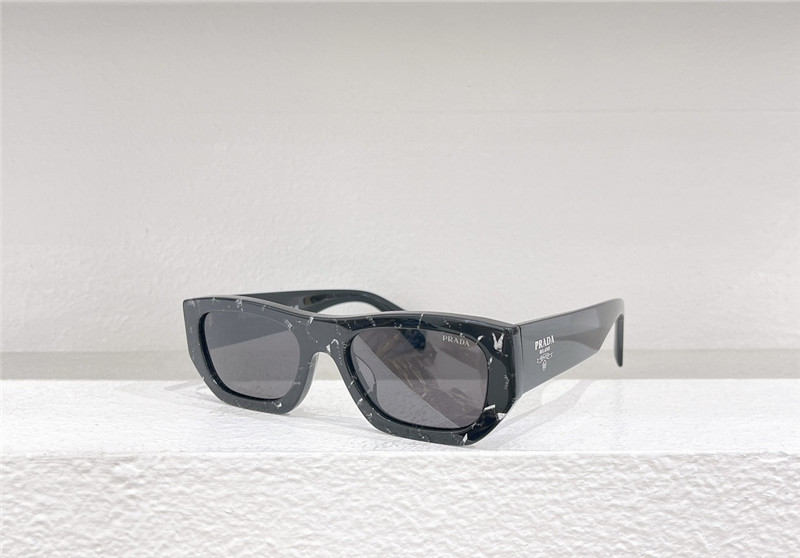 Pra*a new low-key luxury sunglasses