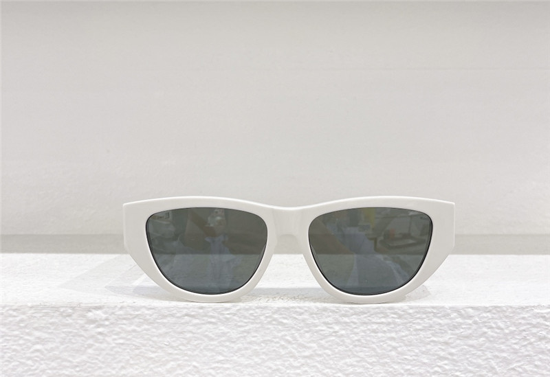 Ce1i*e fashion catwalk sunglasses