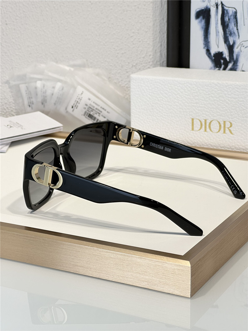D10r 30montaigne s8u 95m0 sunglasses