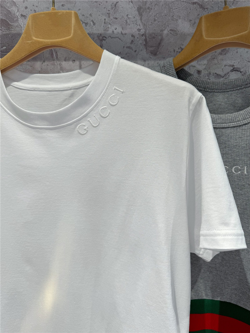 Gvc*1 white t-shirt with embroidered neckline replicas clothes