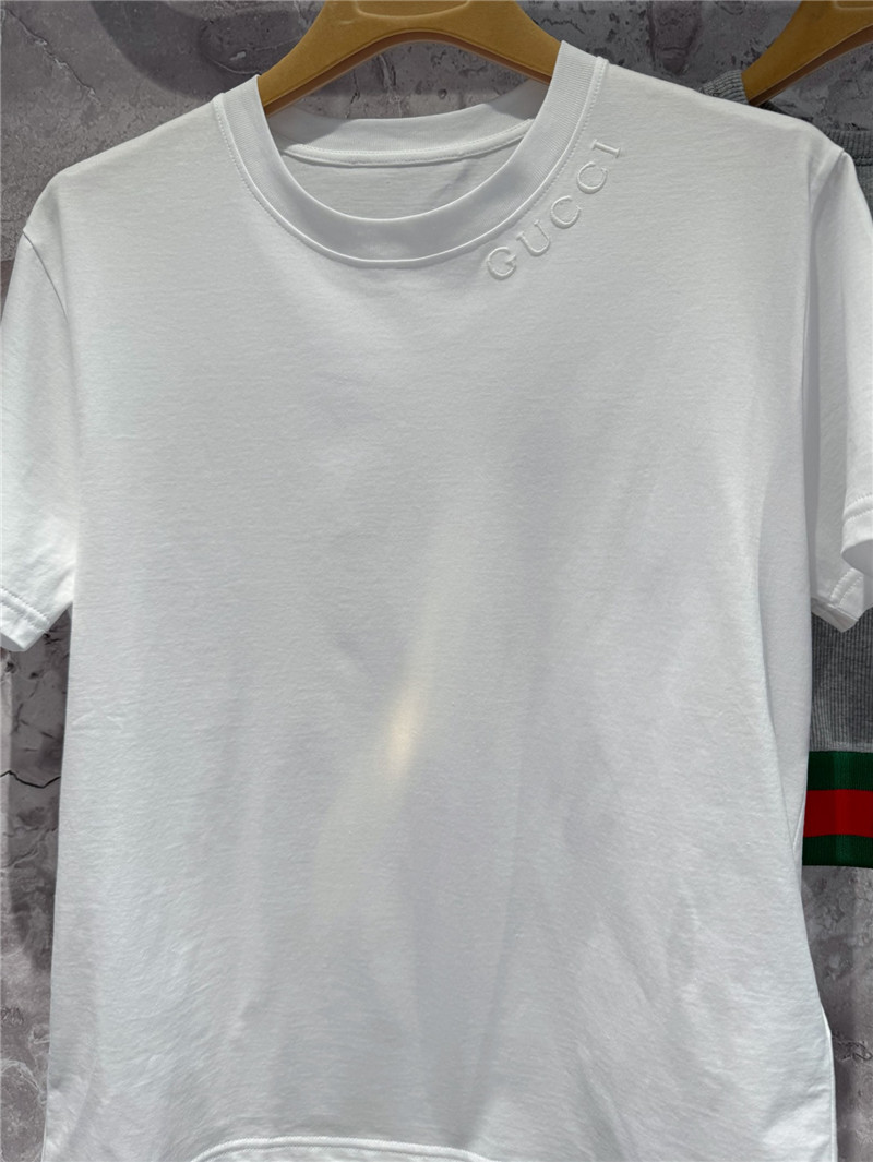 Gvc*1 white t-shirt with embroidered neckline replicas clothes