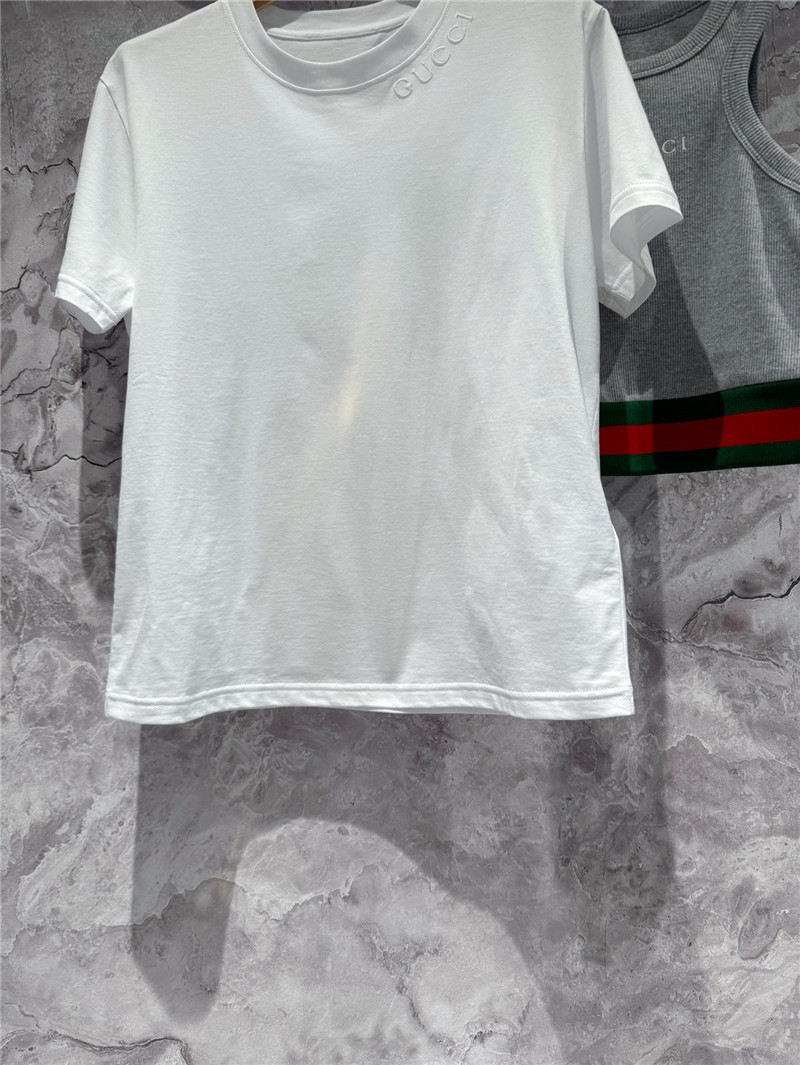 Gvc*1 white t-shirt with embroidered neckline replicas clothes