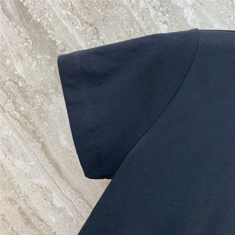 Pra*a triangle logo short sleeve t-shirt replica clothing sites