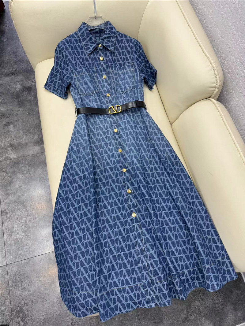 Va1e*ntin0 full skirt replica designer clothing websites