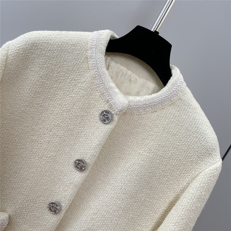 Gucci white snow jacket cheap replica designer clothes