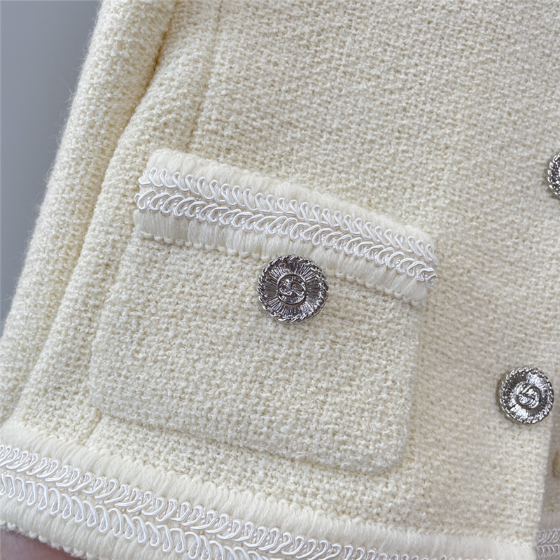 Gucci white snow jacket cheap replica designer clothes