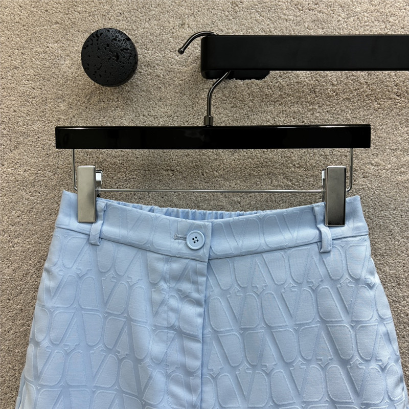 Va1e*ntin0 embroidered letter a line shorts replica clothing sites