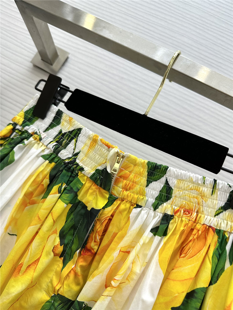 Dolce & Gabbana d&g rose skirt replica clothes