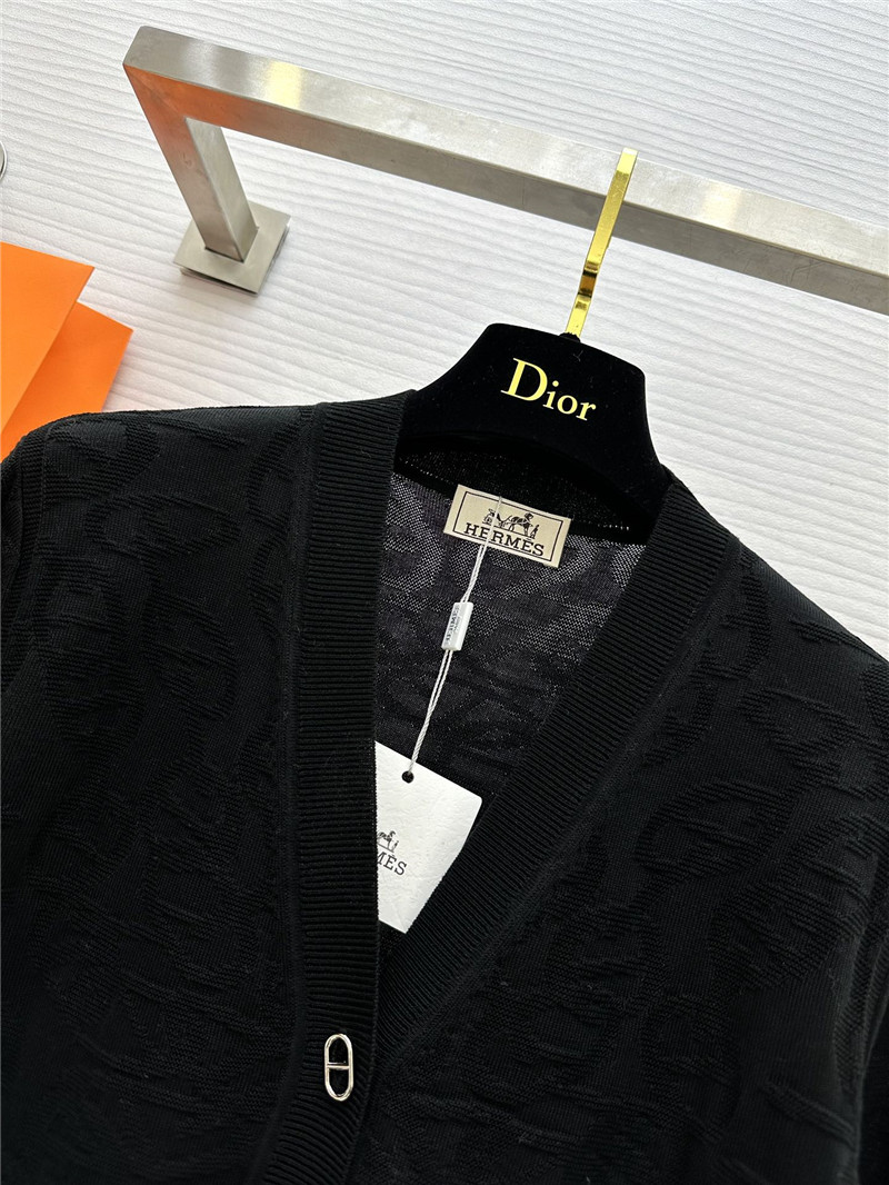 H**me5 jacquard v-neck cardigan in black