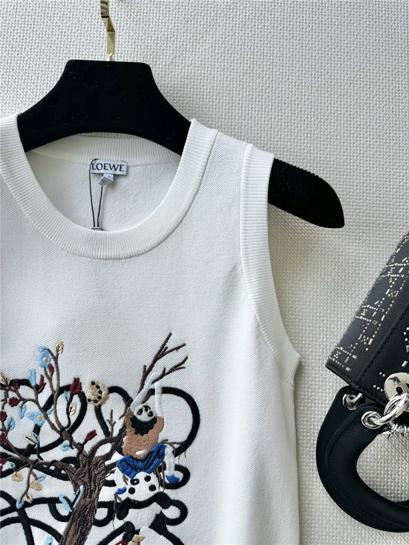 L0ew* heavy industry embroidery pattern t-shirt replicas clothes