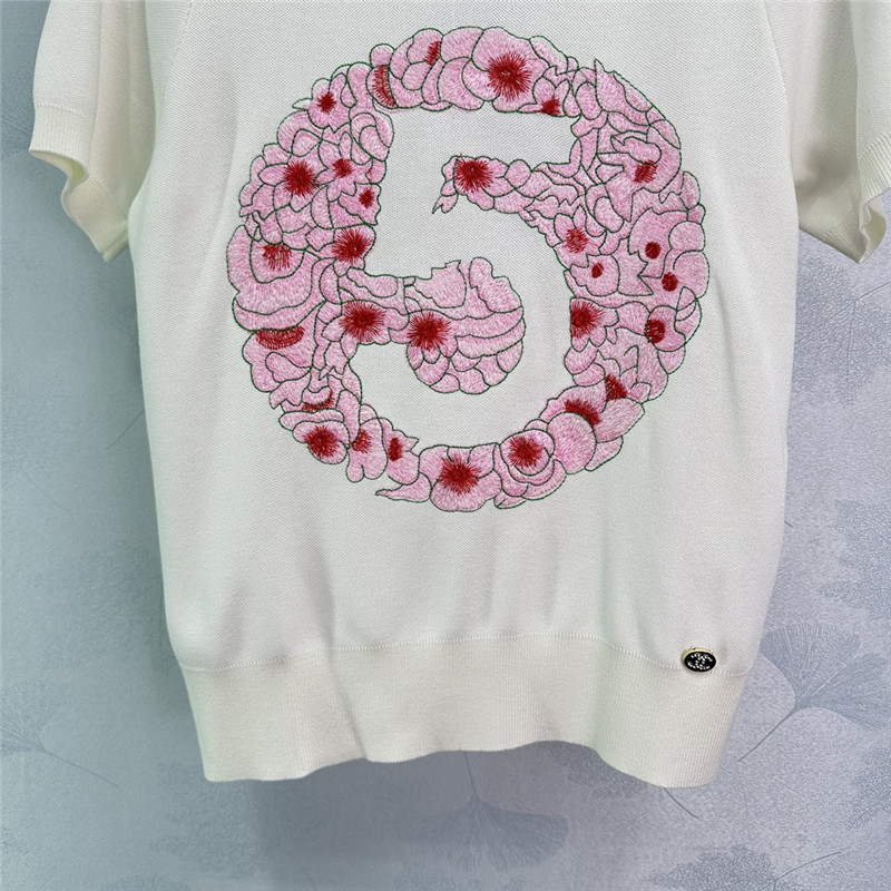 Ch**el camellia knitted top replica d&g clothing