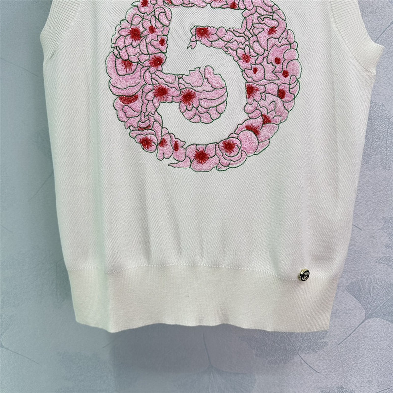 Ch**el camellia knitted top replica d&g clothing