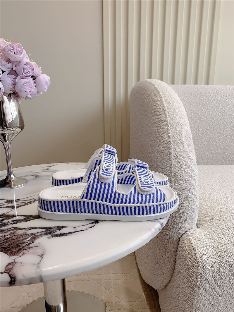 Ch**el white blue dad slides