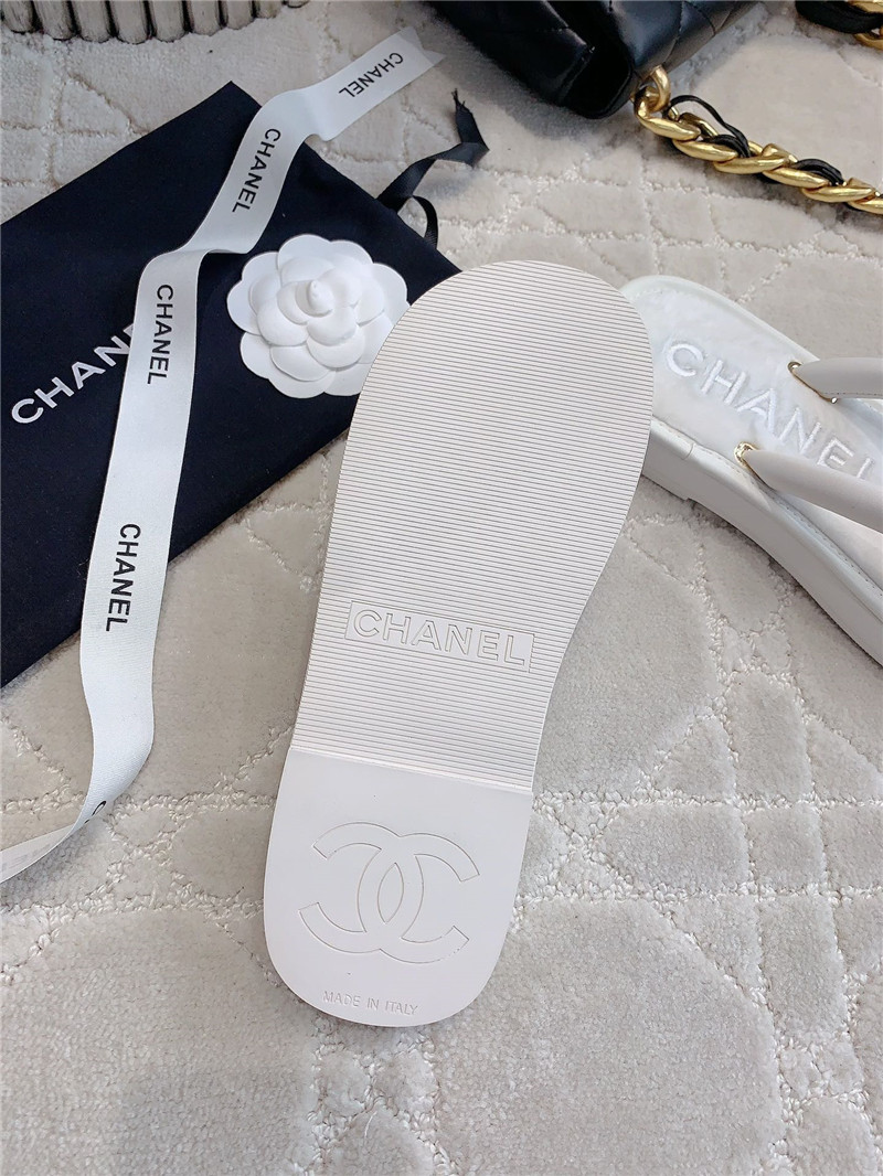 Ch**el logo white lambskin leather flip-flops