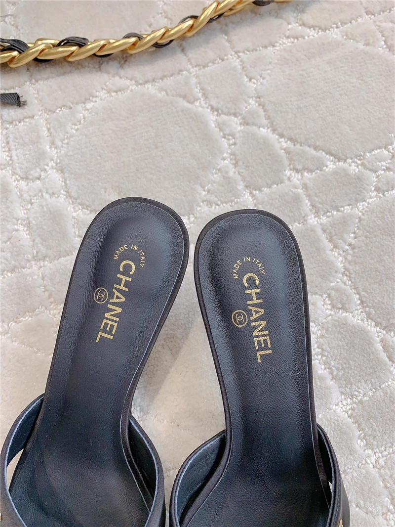 Ch**el black velvet pearl heel mule