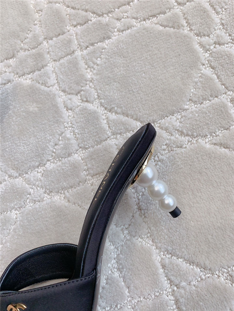 Ch**el black velvet pearl heel mule