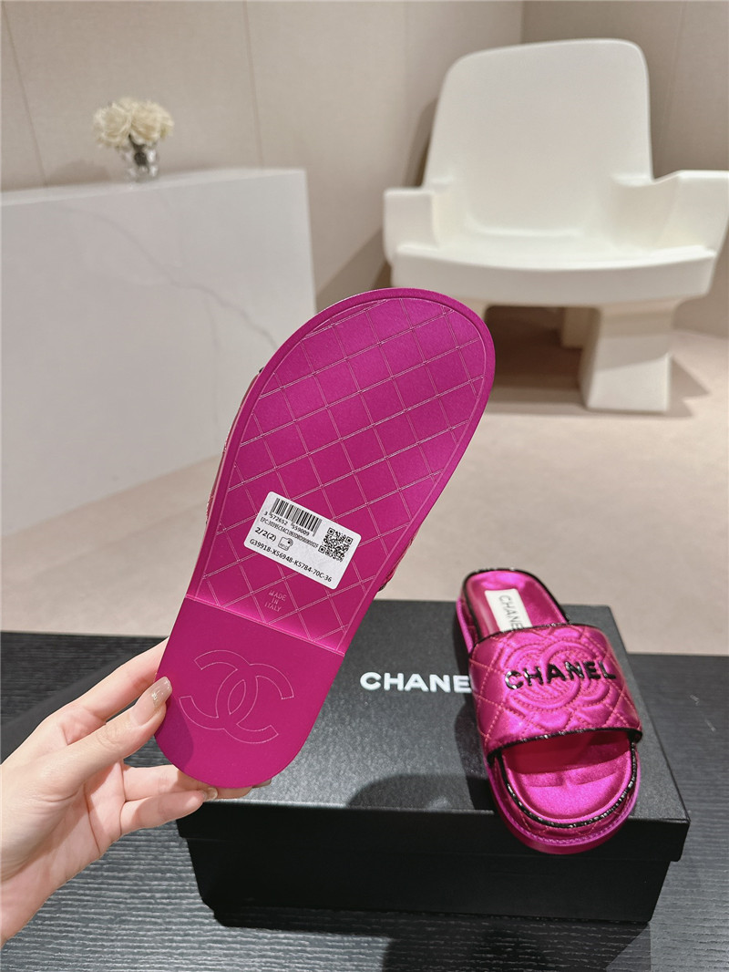 Ch**el fuchsia quilted mules sandals