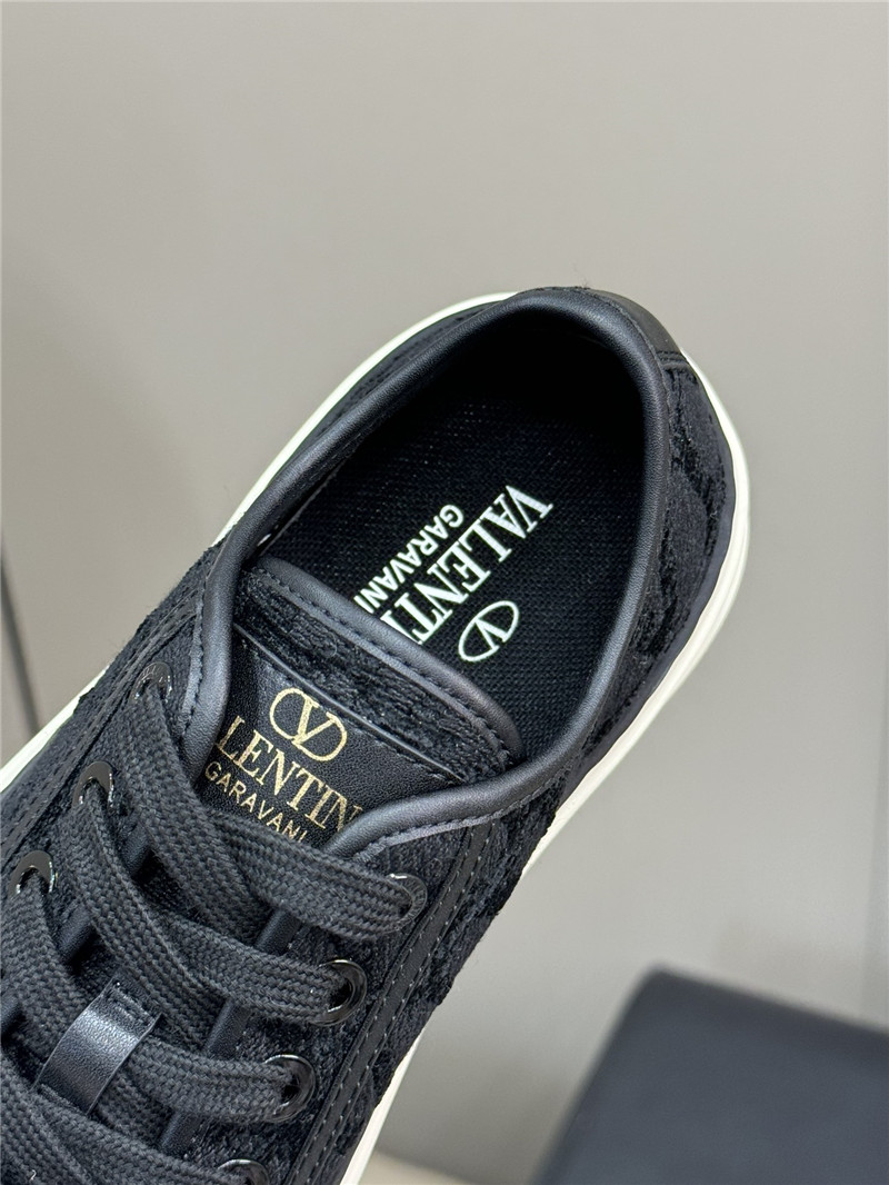 Va1e*ntin0 black canvas flat sneakers