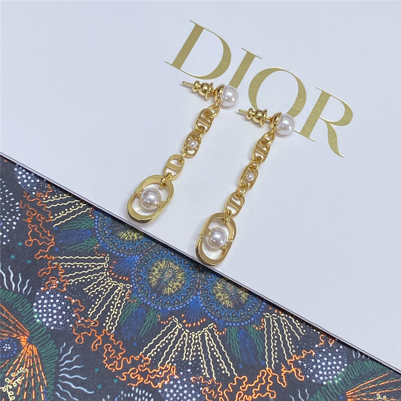 D10r u-shaped pearl tassel earrings