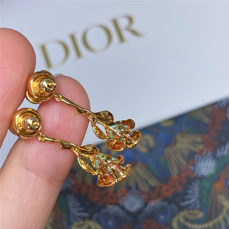 D10r pearl rose earrings