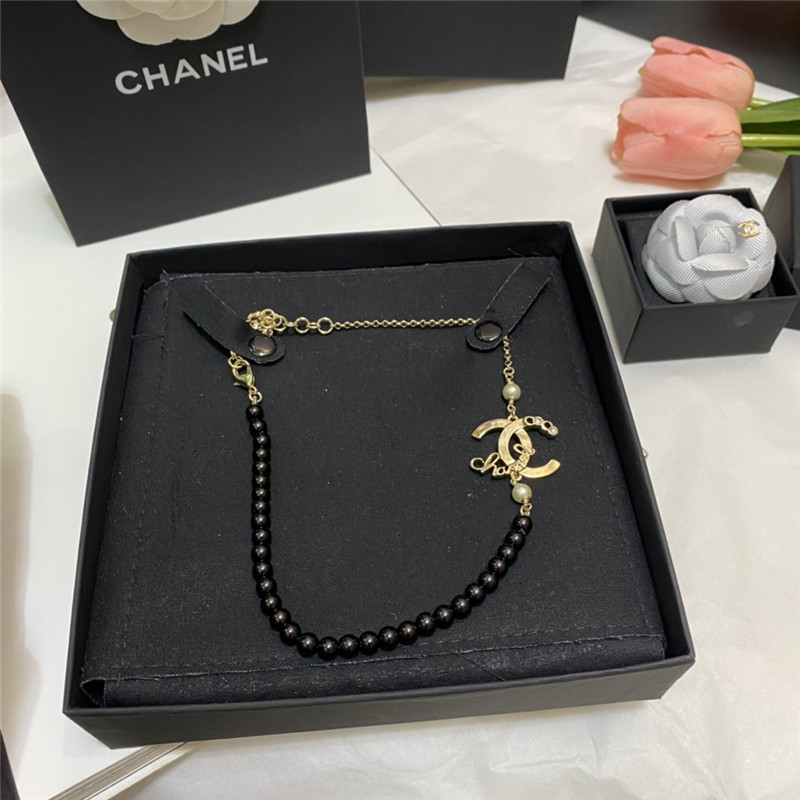 Ch**el metal black pearl cc necklace