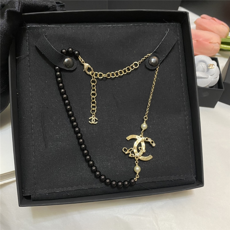 Ch**el metal black pearl cc necklace