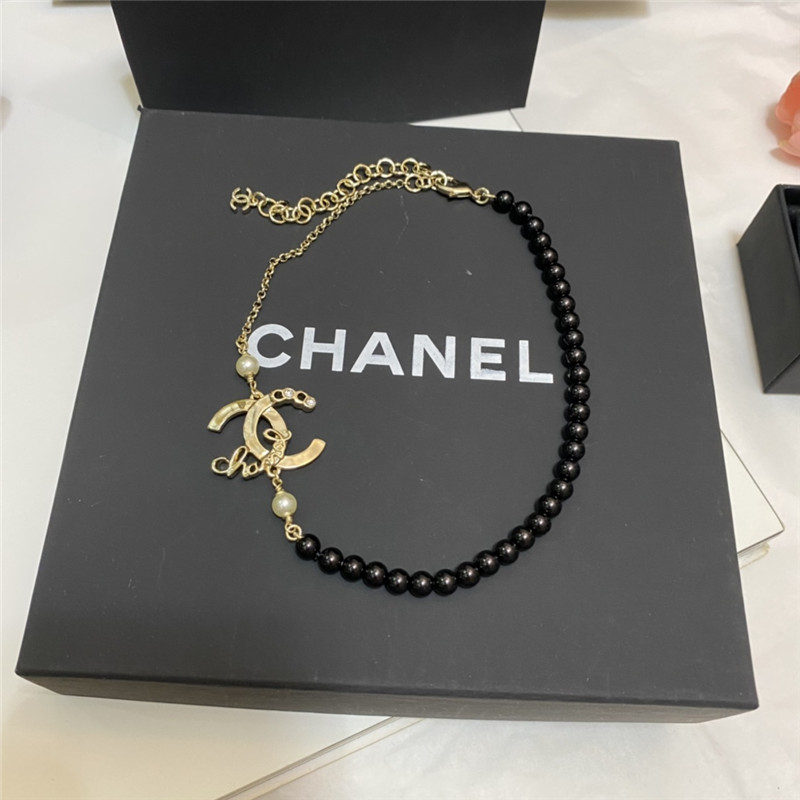 Ch**el metal black pearl cc necklace