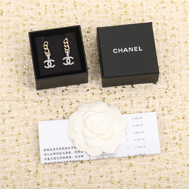 Ch**el double c earrings