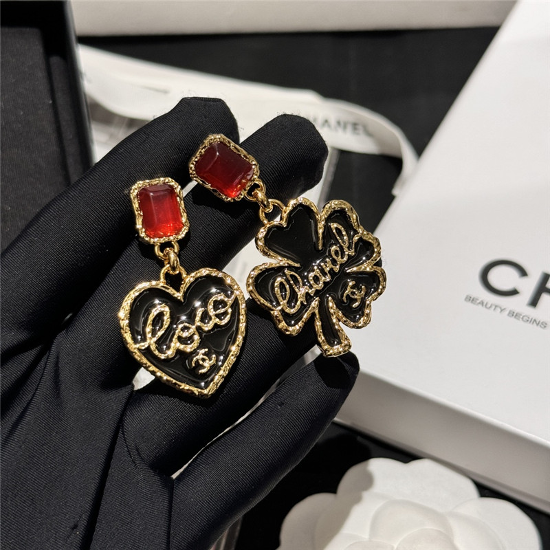 ch**el red D1am0nd gold edge lava earrings