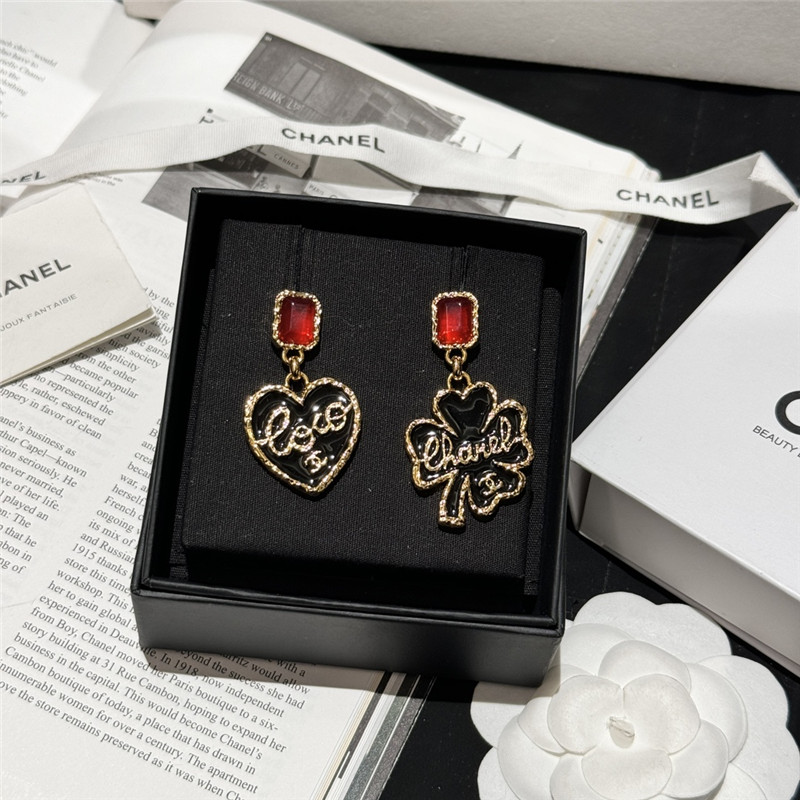 ch**el red D1am0nd gold edge lava earrings