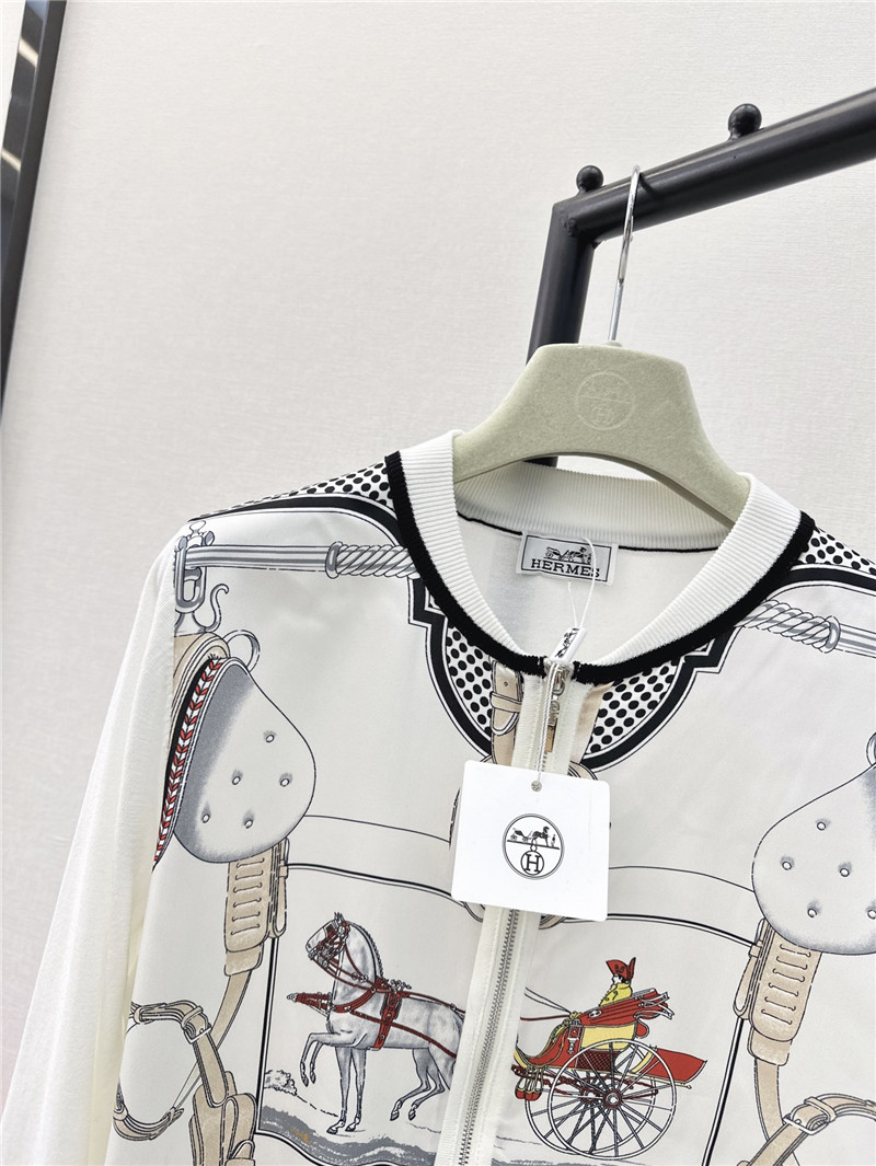 H**me5 horse printed cardigan in white