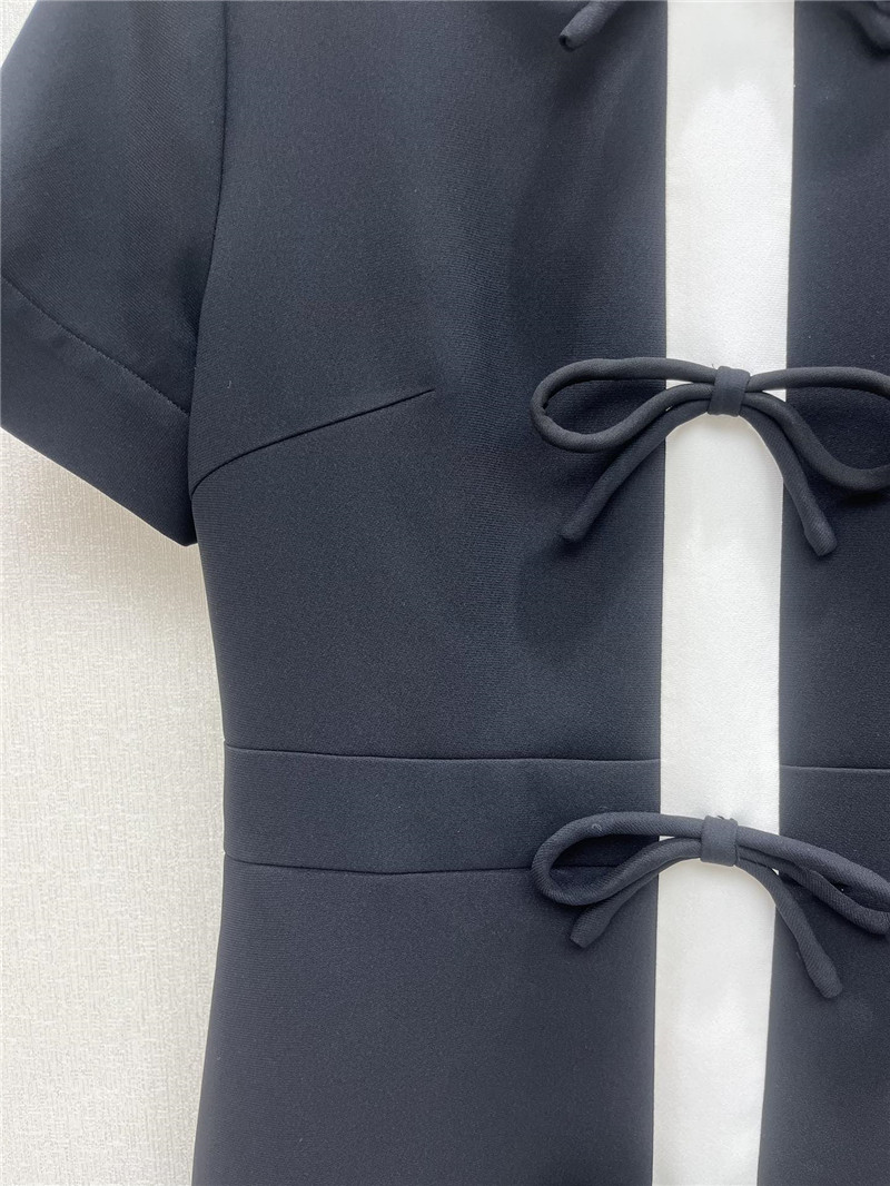 Va1e*ntin0 black dress replica d&g clothing