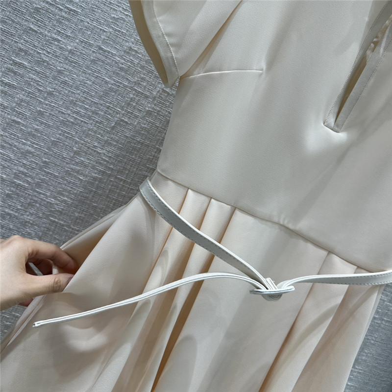 D10r small slit round neck dress replica clothes